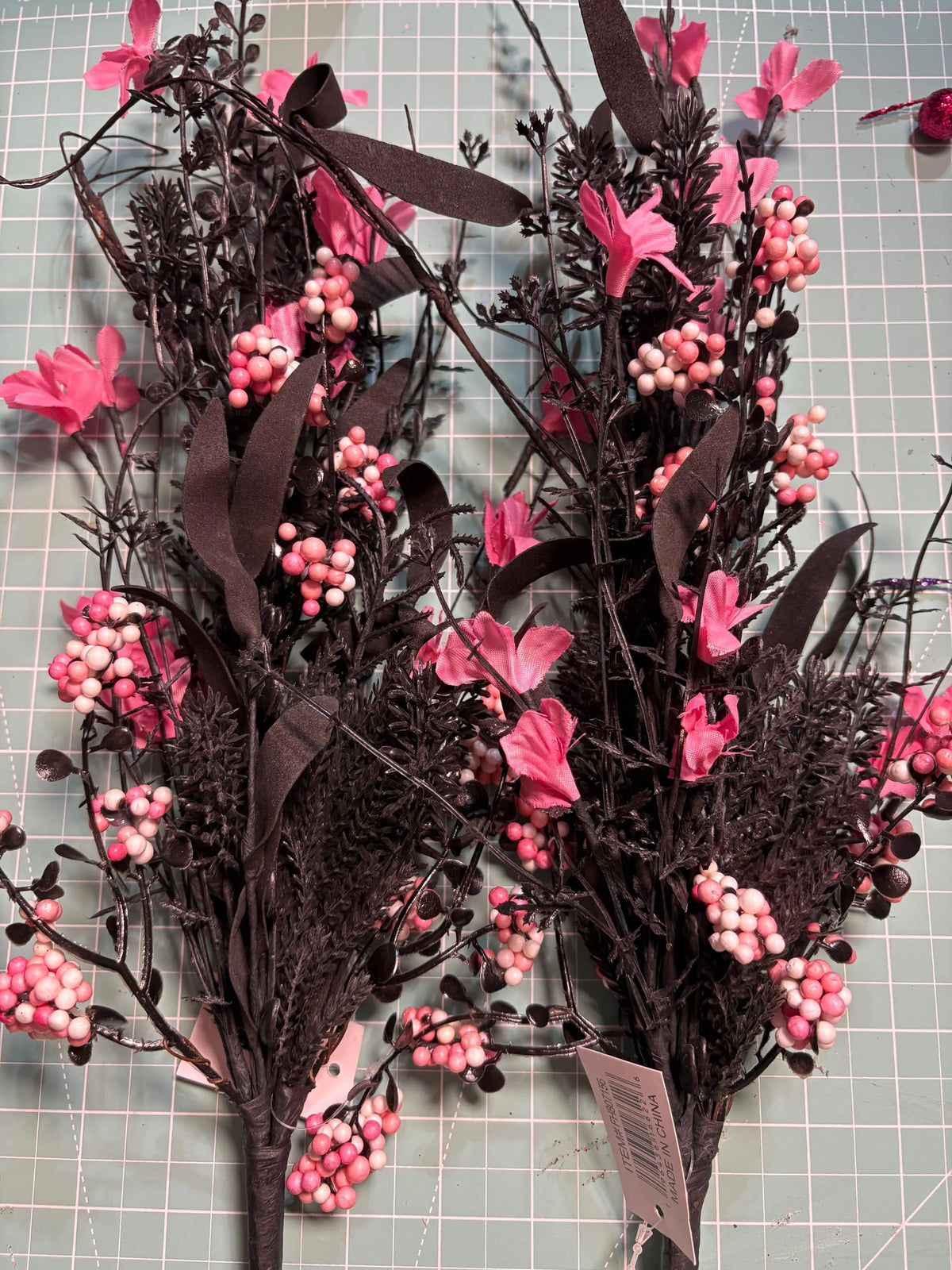 DIY Halloween Wreath Kit, Ghost Glam Edition by The Ritzy Cactus, Seasonal Wreath Kit. This is a WREATH KIT